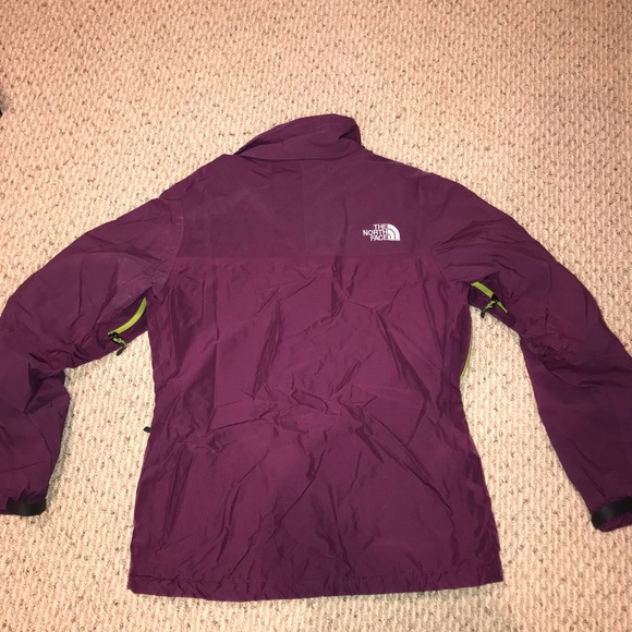 Women’s North Face Summit Series Winter Jacket - Picture 5 of 8